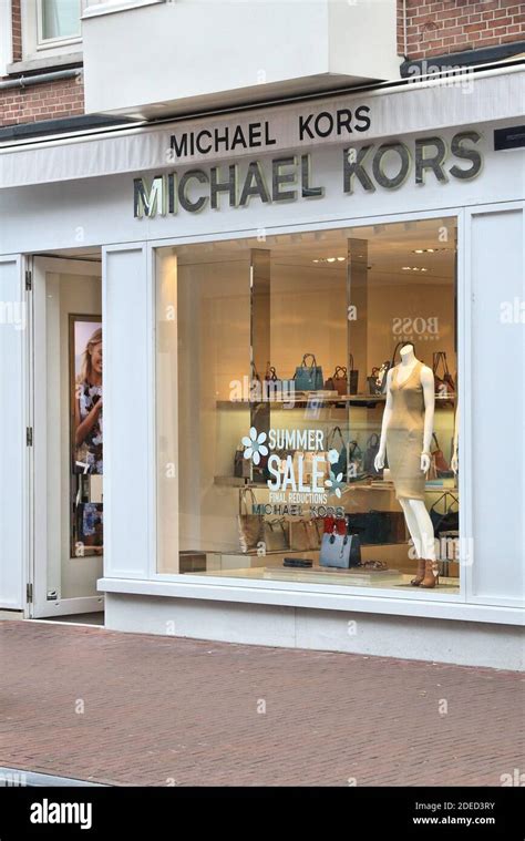 michael kors amsterdam openingstijden|Michael Kors pc hooftstraat.